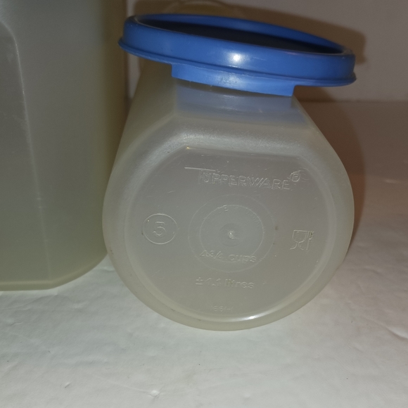 Tupperware Modular Mates Oval #2 + Spaghetti Dispenser # 5 - Picture 5 of 6